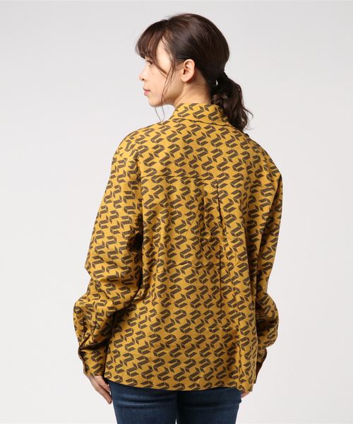 PUNYUS（プニュズ）の「モノグラム柄シャツ（シャツ/ブラウス・レディース・ブラウン/オレンジ・1/2/4/3）」の3枚目の写真