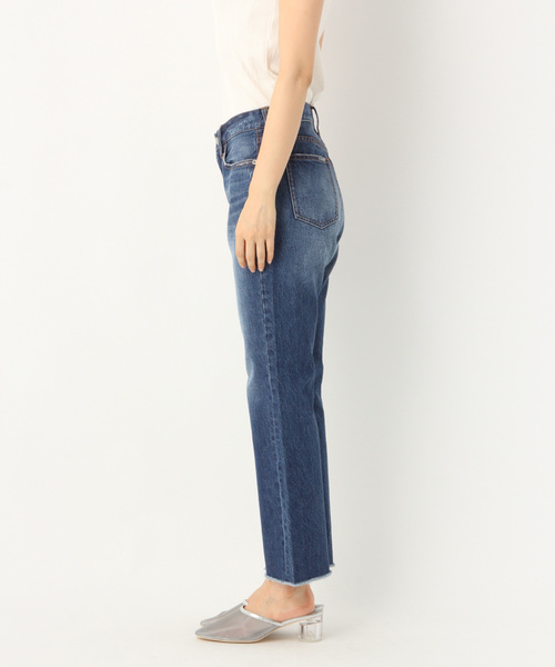 A part by(アパートバイ)の「デニムセンタープレスフレアパンツ 825005(デニムパンツ・レディース・ライトブルー/ネイビー/ブルー・MEDIUM/LARGE)」の13枚目の写真