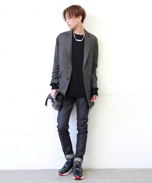 MIDWEST（ミッドウエスト）の「DISCOVERED×MIDWEST別注　ビッグクルーネックスウェット（スウェット・メンズ・ブラック/ネイビー・1/2）」の14枚目の写真