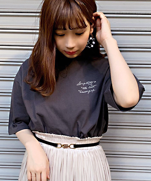 apres jour(アプレジュール)の「アソートプリントBIGTシャツ【ZOZOTOWN限定アイテム】(Tシャツ/カットソー・レディース・ブラック/ブルー/ライトグリーン/ホワイト系その他2/ホワイト系その他3/ホワイト系その他4/ベビーピンク/スミクロ/レッド/ホワイト系その他・フリー)」の6枚目の写真