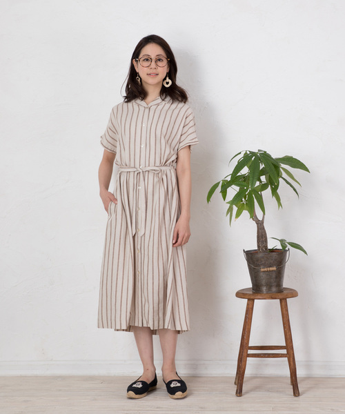 DECOY SINCE 1981（デコイシンスイチキュウハチイチ）の「麻入りストライプシャツワンピース（シャツワンピース・レディース・ベージュ/ネイビー・11号/9号/13号）」の19枚目の写真