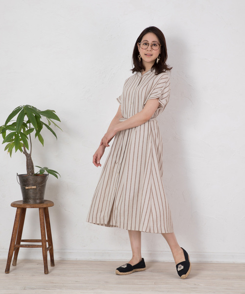 DECOY SINCE 1981（デコイシンスイチキュウハチイチ）の「麻入りストライプシャツワンピース（シャツワンピース・レディース・ベージュ/ネイビー・11号/9号/13号）」の14枚目の写真