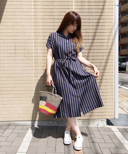 DECOY SINCE 1981（デコイシンスイチキュウハチイチ）の「麻入りストライプシャツワンピース（シャツワンピース・レディース・ベージュ/ネイビー・11号/9号/13号）」の21枚目の写真