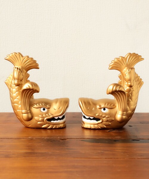 BEAMS JAPAN(ビームス ジャパン)の「【別注】中外陶園 / まねき金しゃち 右(インテリア雑貨・メンズ・ゴールド・ONE SIZE)」の4枚目の写真