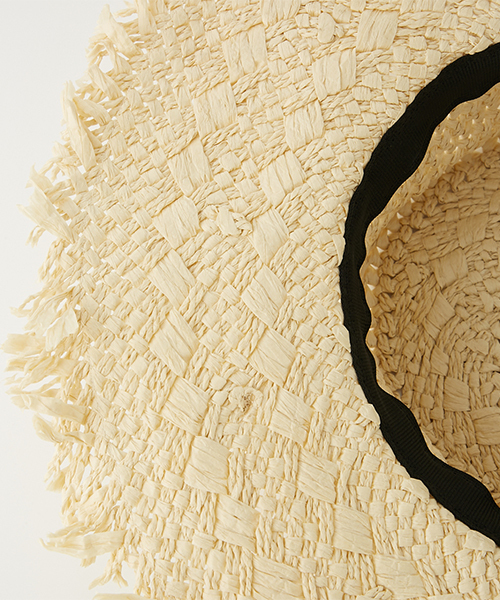 AZUL by moussy（アズールバイマウジー）の「WIDE BRIM BOATER/ワイドブリムボーターハット（ハット・レディース・ブラック/ベージュ・FREE）」の4枚目の写真