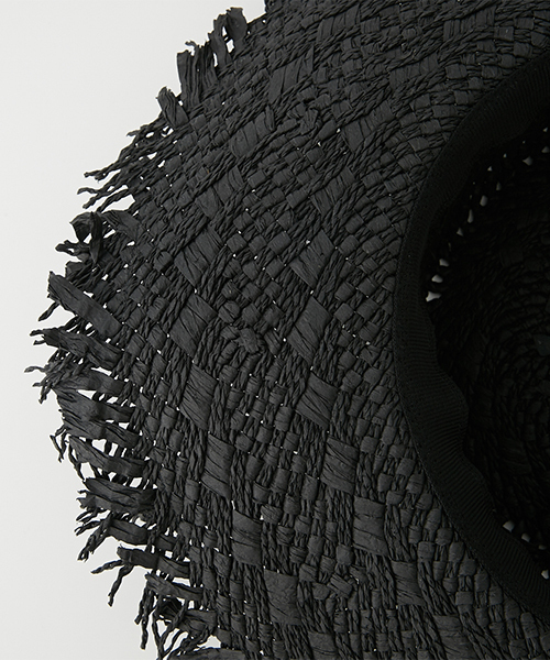 AZUL by moussy（アズールバイマウジー）の「WIDE BRIM BOATER/ワイドブリムボーターハット（ハット・レディース・ブラック/ベージュ・FREE）」の5枚目の写真