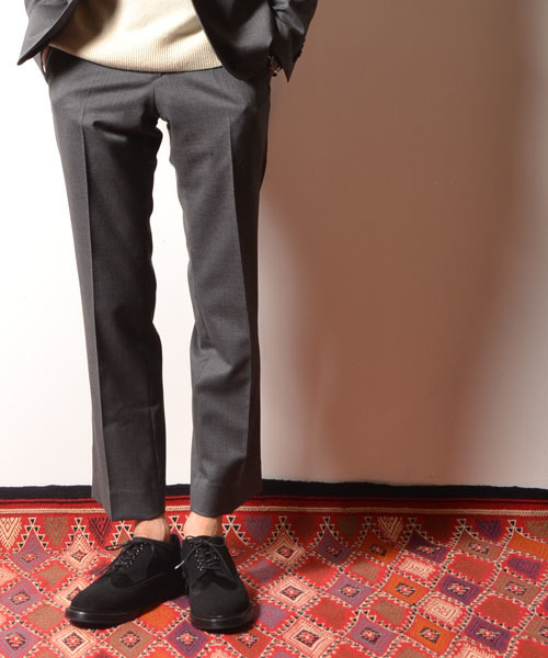 COMMONWARE AMERICAN RAG CIE&Magine（コモンウェアアメリカンラグシーアンド マージン）の「AMERICAN RAG CIE&Magine COMMONWARE SUPER100'S ストレッチウール テーラードパンツ（スラックス・メンズ・ブラック/グレー・46/44/48）」の2枚目の写真