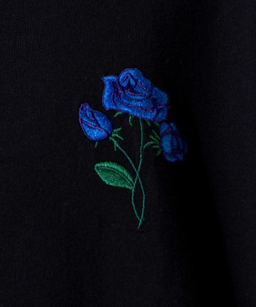 WEGO（ウィゴー）の「WEGO/バラ刺繍ビッグシルエットロンT（Tシャツ/カットソー・メンズ・ホワイト/ブラック・MEDIUM/LARGE）」の9枚目の写真