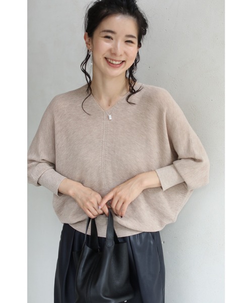 cawaii(カワイイ)の「ドルマンで着膨れ知らず。スーパーライトニット(ニット/セーター・レディース・ブラック/ベージュ/グレー/オレンジ・FREE)」の4枚目の写真