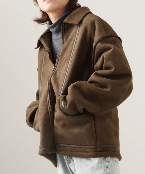 CORISCO（コリスコ）の「フェイクムートンフライトジャケット（ミリタリージャケット・メンズ・アイボリー/ブラウン/ベージュ・MEDIUM/X-LARGE/LARGE）」の2枚目の写真