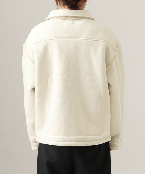 CORISCO（コリスコ）の「フェイクムートンフライトジャケット（ミリタリージャケット・メンズ・アイボリー/ブラウン/ベージュ・MEDIUM/X-LARGE/LARGE）」の4枚目の写真