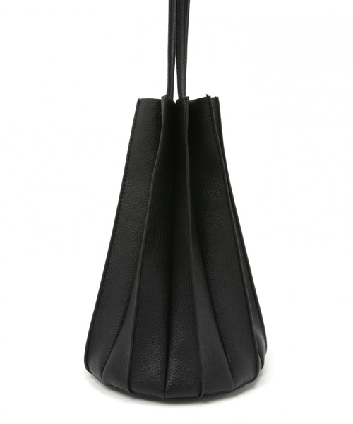 LEPSIM（レプシィム）の「プリーツラウンドBAG　921771（ショルダーバッグ・レディース・ブラック/ライトブラウン/グレイッシュベージュ・ONE SIZE）」の12枚目の写真