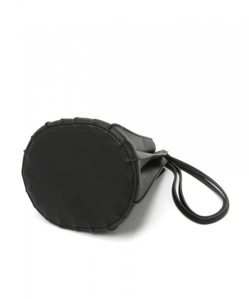 LEPSIM（レプシィム）の「プリーツラウンドBAG　921771（ショルダーバッグ・レディース・ブラック/ライトブラウン/グレイッシュベージュ・ONE SIZE）」の13枚目の写真