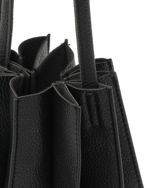 LEPSIM（レプシィム）の「プリーツラウンドBAG　921771（ショルダーバッグ・レディース・ブラック/ライトブラウン/グレイッシュベージュ・ONE SIZE）」の15枚目の写真