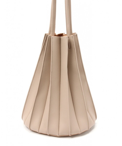 LEPSIM（レプシィム）の「プリーツラウンドBAG　921771（ショルダーバッグ・レディース・ブラック/ライトブラウン/グレイッシュベージュ・ONE SIZE）」の18枚目の写真