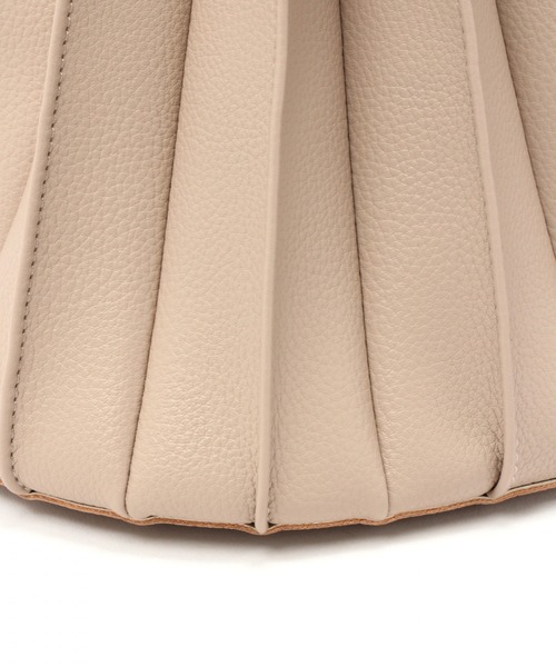 LEPSIM（レプシィム）の「プリーツラウンドBAG　921771（ショルダーバッグ・レディース・ブラック/ライトブラウン/グレイッシュベージュ・ONE SIZE）」の19枚目の写真