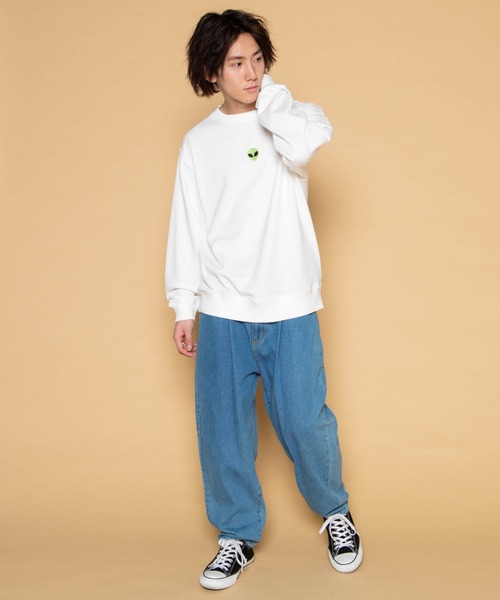 WEGO(ウィゴー)の「WEGO/モチーフ刺繍プルオーバー(スウェット・メンズ・ホワイト/ブラック・SMALL/MEDIUM/LARGE)」の3枚目の写真