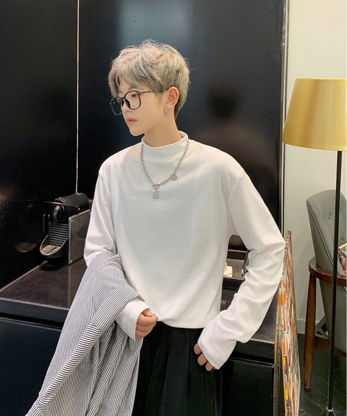 neos（ネオス）の「【neos -addictive design-】スタンダードシルエット ハイネック ロングスリーブ カットソー（Tシャツ/カットソー・メンズ・ベージュ/ブラック/ワインレッド/ホワイト/グレイッシュベージュ/ブラック×ホワイト/ホワイト×ブラック/グレー・LARGE/MEDIUM/X-LARGE）」の14枚目の写真