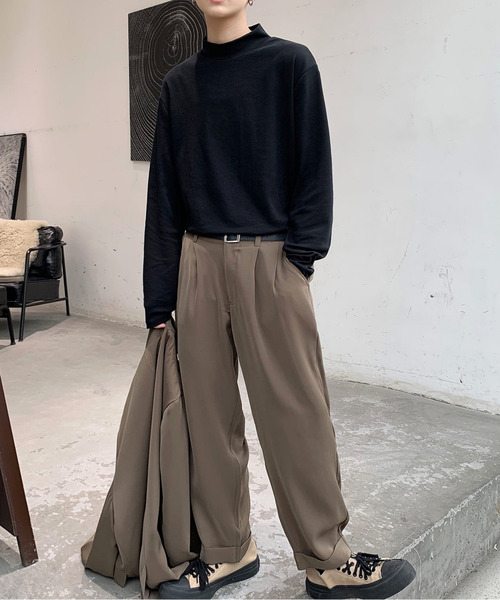 neos（ネオス）の「【neos -addictive design-】スタンダードシルエット ハイネック ロングスリーブ カットソー（Tシャツ/カットソー・メンズ・ベージュ/ブラック/ワインレッド/ホワイト/グレイッシュベージュ/ブラック×ホワイト/ホワイト×ブラック/グレー・LARGE/MEDIUM/X-LARGE）」の11枚目の写真