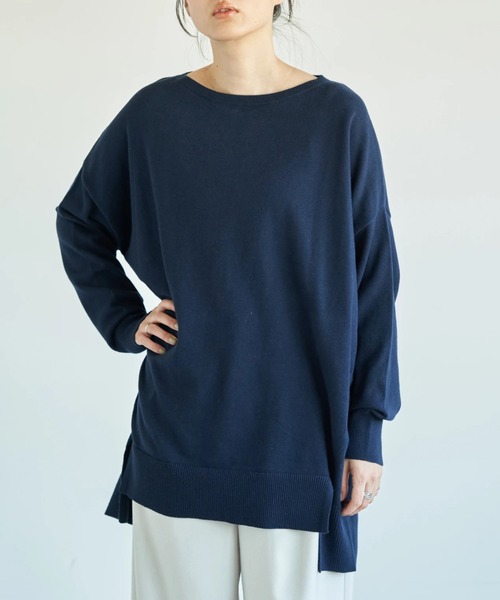 AMERICAN HOLIC(アメリカンホリック)の「前後差ラウンドネックニットチュニック *(ニット/セーター・レディース・ネイビー/ベージュ/オフホワイト/ラベンダー/イエロー・FREE)」の3枚目の写真