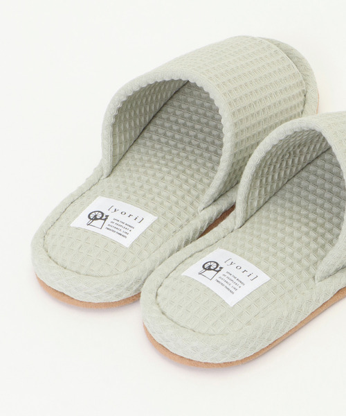 LBC（エルビーシー）の「【洗濯機で丸洗い】YORI 外縫いワッフルスリッパ L（ルームシューズ/スリッパ・レディース・チャコールグレー/イエロー/グリーン/オフホワイト・L）」の11枚目の写真