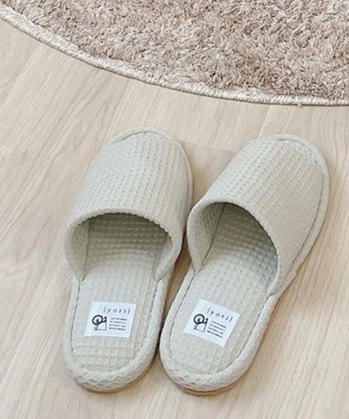 LBC（エルビーシー）の「【洗濯機で丸洗い】YORI 外縫いワッフルスリッパ L（ルームシューズ/スリッパ・レディース・チャコールグレー/イエロー/グリーン/オフホワイト・L）」の16枚目の写真