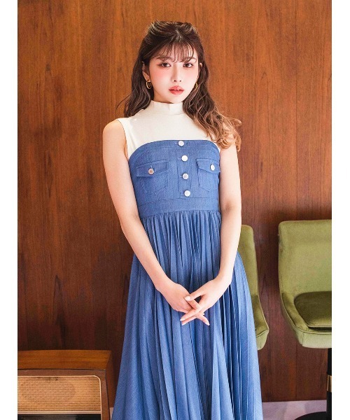 Darich / フロントプリーツデザインワンピース Darich（ダーリッチ）の「フロントプリーツデザインワンピース