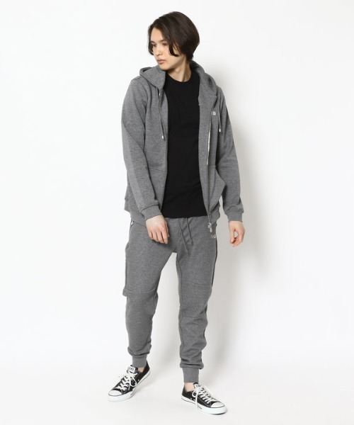 BALR.（ボーラー）の「BALR./ボーラー/Q-SERIES STRAIGHT ZIP HD/ジップフーディー/正規商品（パーカー・メンズ・ブラック/チャコール/レッド・SMALL/X-SMALL/MEDIUM/LARGE）」の14枚目の写真