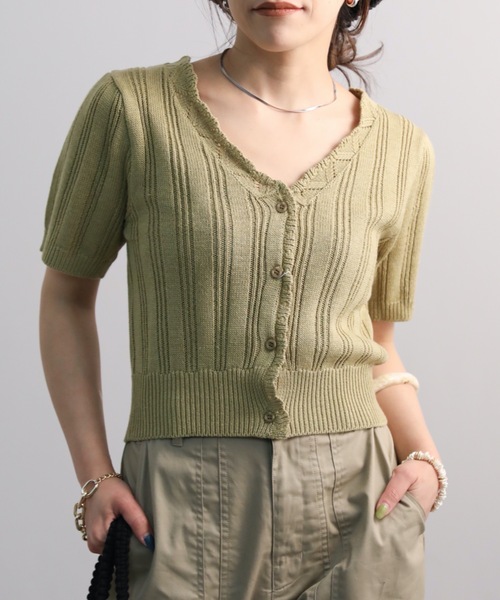 ap retro(アプレトロ)の「ランダムリブ編み裾スカラップ2WAYちびカーディガン(シャツ/ブラウス・レディース・ライトブルー/ブラック/アイボリー/グリーン系その他・FREE)」の3枚目の写真