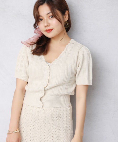 ap retro(アプレトロ)の「ランダムリブ編み裾スカラップ2WAYちびカーディガン(シャツ/ブラウス・レディース・ライトブルー/ブラック/アイボリー/グリーン系その他・FREE)」の9枚目の写真