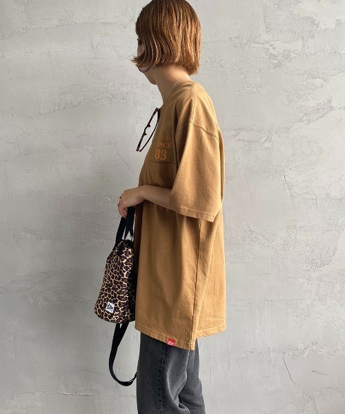 Manhattan Portage（マンハッタンポーテージ）の「[MANHATTAN PORTAGE/マンハッタンポーテージ] バックプリント ポケットTシャツ（Tシャツ/カットソー・レディース・ホワイト/ベージュ・M/L）」の16枚目の写真