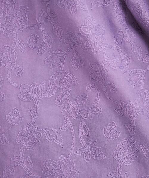 green label relaxing(グリーンレーベルリラクシング)の「エンブロイダリー ボリューム スリーブ ブラウス(シャツ/ブラウス・レディース・パープル/オフホワイト/ダークグレー・FREE)」の22枚目の写真