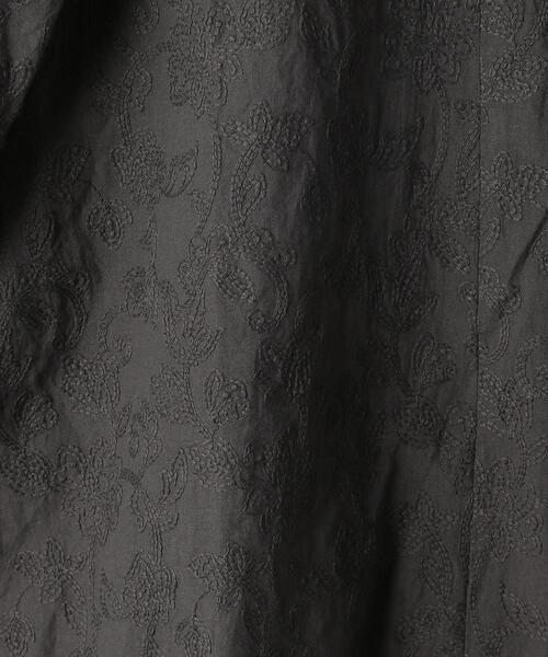 green label relaxing(グリーンレーベルリラクシング)の「エンブロイダリー ボリューム スリーブ ブラウス(シャツ/ブラウス・レディース・パープル/オフホワイト/ダークグレー・FREE)」の14枚目の写真