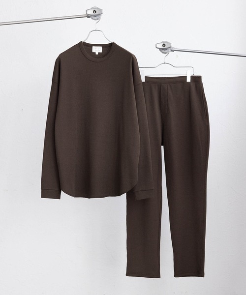 Loungewear tokyo(ラウンジウェアトウキョウ)の「ワッフル リラクシング ルームウェア 長袖カットソー×イージーパンツ ワンマイルウェア(ルームウェア/パジャマ・メンズ・ネイビー/ナチュラル/チャコールグレー/ブラック/ダークブラウン/杢グレー/グレイッシュベージュ・L/M/XL/S)」の11枚目の写真