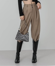 【UNISEX】ハイウエストピンタックストレートスラックス