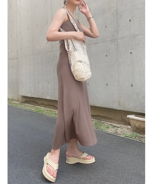 JUMELLE(ジュメロ)の「クロスラフワンピース(ワンピース・レディース・ピンク/ベージュ/ブラウン・FREE)」の2枚目の写真