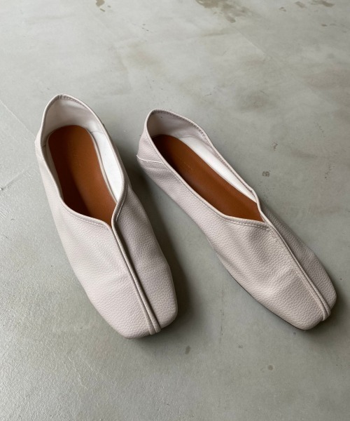 Aunt Marie's(アントマリーズ)の「パイピングフラットシューズ(バレエシューズ・レディース・ブラック/アイボリー/ボルドー/モカ・S/M/L/SMALL/MEDIUM/LARGE)」の15枚目の写真