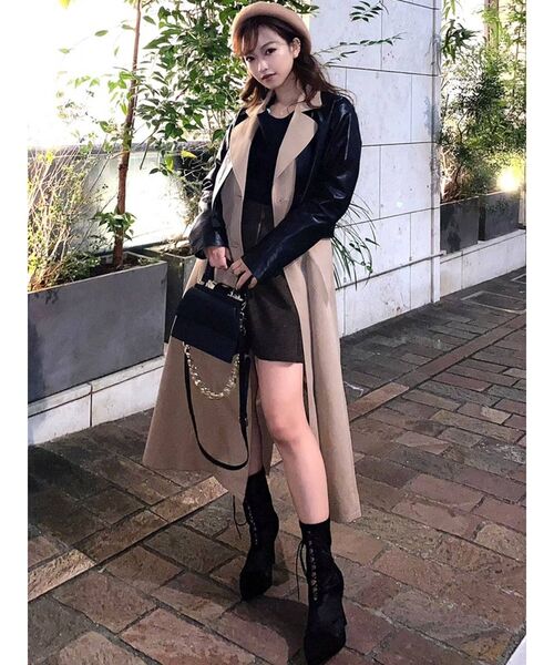 RESEXXY（リゼクシー）の「フェイクレザーレイヤードトレンチコート（トレンチコート・レディース・ブラウン/ブラック・FREE）」の22枚目の写真