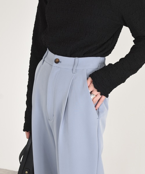 w closet（ダブルクローゼット）の「ハイウエストスラックスパンツ（スラックス・レディース・ブルーグレー/チャコール/ベージュ・マルチサイズ）」の16枚目の写真