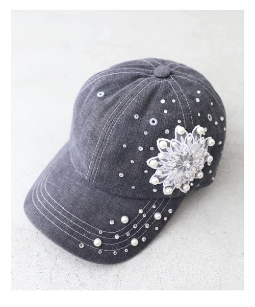 レースの花とパールを散りばめたデニム地キャップ 帽子（キャップ