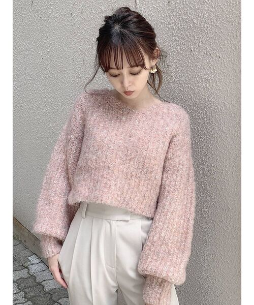 dazzlin（ダズリン）の「シュガークロップドニットトップス（ニット/セーター・レディース・ベージュ/グレー/ピンク/ブルー・FREE）」の4枚目の写真