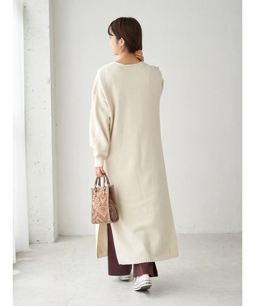 earth music&ecology（アースミュージックアンドエコロジー）の「【WEB限定】Vネックロングニットワンピース ＊（ワンピース・レディース・ライトグレー/グレー/グリーン/アイボリー・FREE）」の10枚目の写真