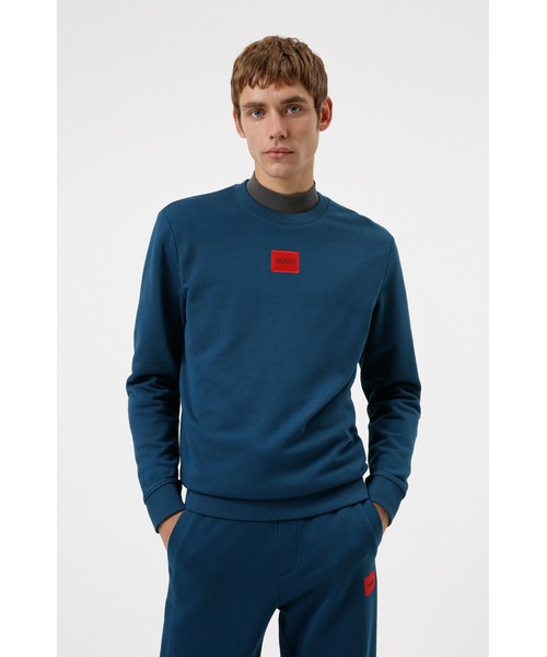 HUGO（ヒューゴ）の「HUGOレッドロゴラベル コットンテリー スウェットシャツ（スウェット・メンズ・ダークブルー/ブラック/ネイビー・S/M/L/XL/XXL）」の3枚目の写真