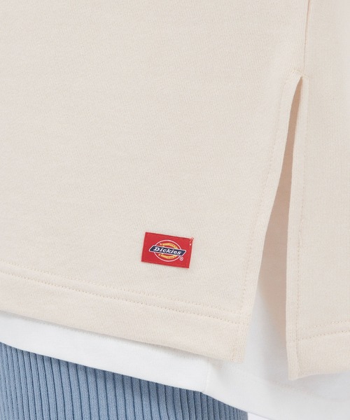 Dickies(ディッキーズ)の「Dickies/ディッキーズ 刺繍ロゴ裏毛クルーネック/バックプリント 長袖カットソー スリット チュニック(Tシャツ/カットソー・レディース・グリーン/ブラック系その他/オフホワイト/ブラック/ホワイト系その他/グリーン系その他・M/L)」の21枚目の写真