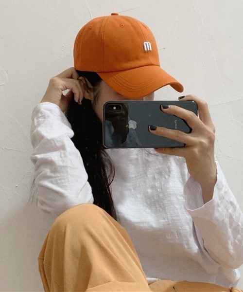 Loco Ocean（ロコオーシャン）の「ワンポイントミニロゴ刺繍付き ベースボールキャップ（キャップ・レディース・オフホワイト/アイボリー/イエロー/ブラック/オレンジ/ブルー・ONE SIZE）」の9枚目の写真