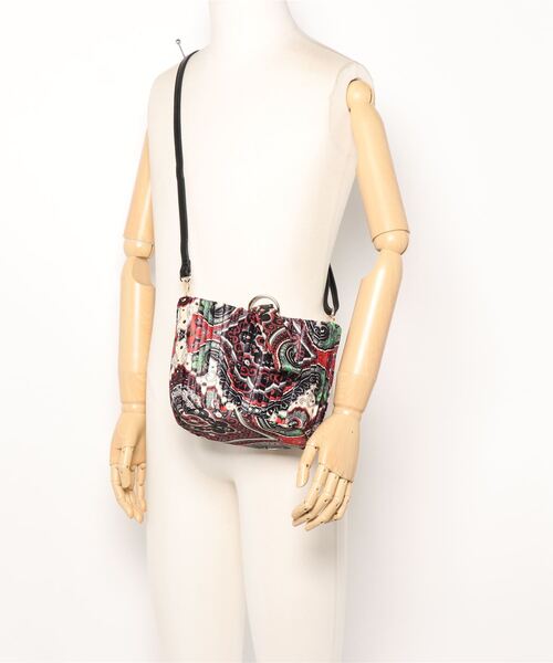 NATURAL BEAUTY BASIC(ナチュラルビューティーベーシック)の「プリーツワンハンドルミニBag(ショルダーバッグ・レディース・レッド/ダークブルー・フリ-)」の7枚目の写真