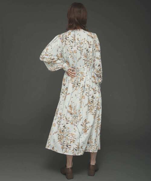 SENSE OF PLACE by URBAN RESEARCH（センスオブプレイスバイアーバンリサーチ）の「リーフプリントウエストタックワンピース（ワンピース・レディース・ブラック系その他/ホワイト系その他・ONE）」の8枚目の写真