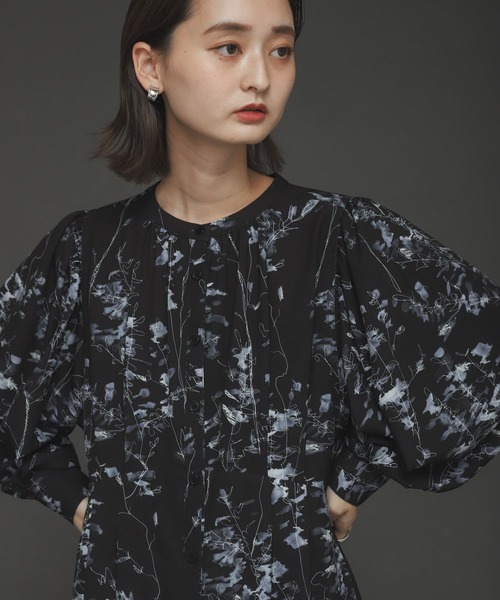 SENSE OF PLACE by URBAN RESEARCH（センスオブプレイスバイアーバンリサーチ）の「リーフプリントウエストタックワンピース（ワンピース・レディース・ブラック系その他/ホワイト系その他・ONE）」の15枚目の写真