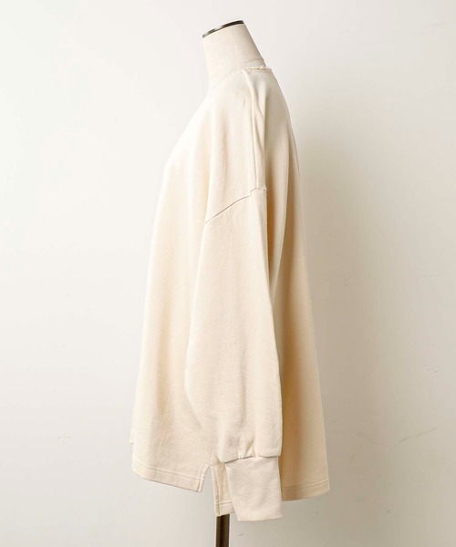 OUVRAGE CLASSE(ウヴラージュクラス)の「ディープVネックプルオーバー(スウェット・レディース・チャコールグレー/アイボリー・FREE)」の14枚目の写真