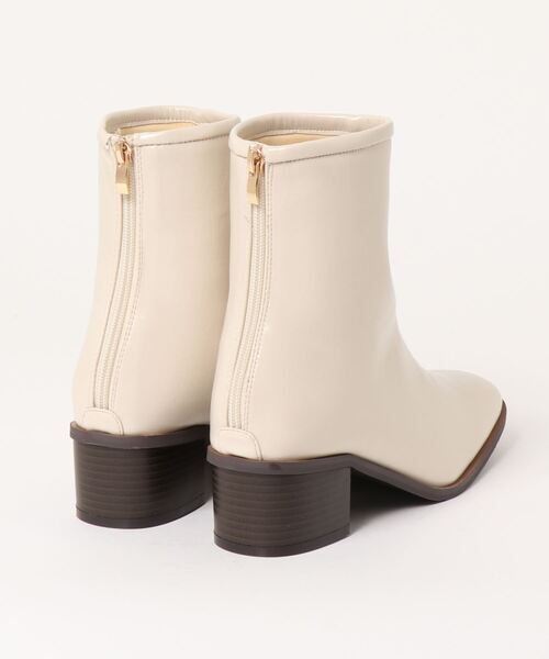 RETRO GIRL(レトロガール)の「スクエアトゥブーツ(ブーツ・レディース・オフホワイト/キャメル/ブラック・L/M)」の9枚目の写真